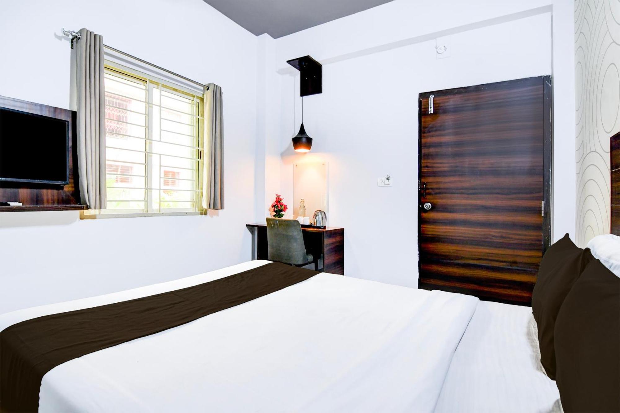 Super Townhouse Chandrasekharpur Bhubaneswar Exterior photo